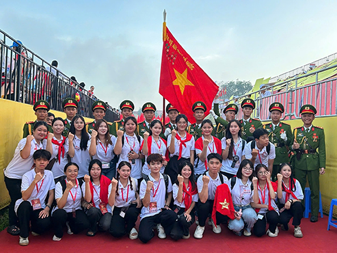 Trường Du lịch
